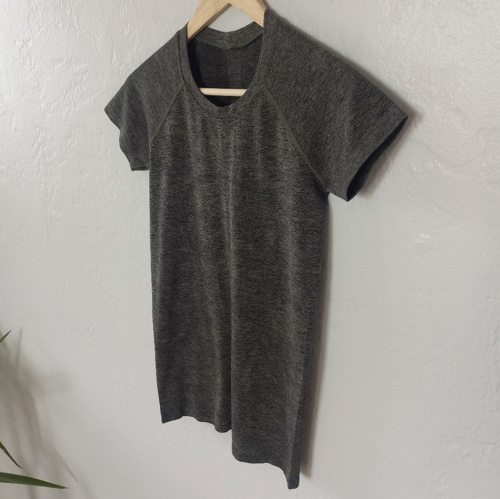 Lululemon Swiftly Short Sleeve 2.0 Crew Variegated Mesh Camo Black/ Grey Sage 6 - Picture 6 of 15